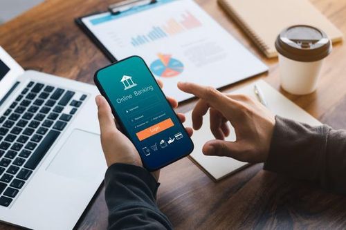 Sử dụng tài khoản ngân hàng, khách hàng phải chịu bao nhiêu loại phí?