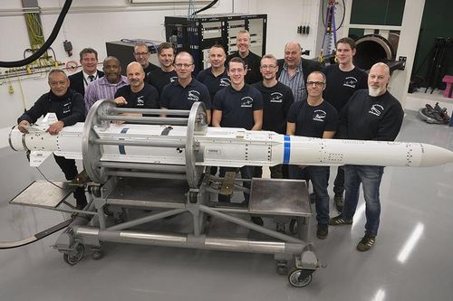 Hải quân Mỹ nhận tên lửa SeaSparrow thứ 500, Raytheon tăng tốc sản xuất