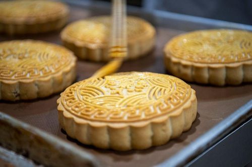Bánh Trung thu xa hoa 'hết thời' ở Trung Quốc