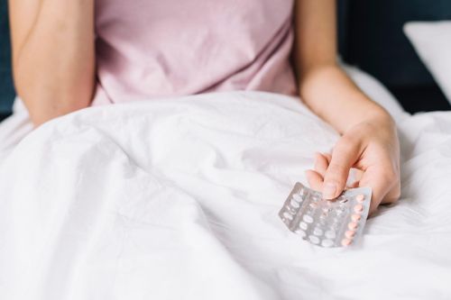 Nhóm người cần tránh dùng thuốc tránh thai