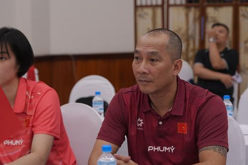 Hàng loạt sao bóng chuyền Việt Nam vắng mặt ở giải đấu lớn, HLV Tuấn Kiệt gặp khó khăn