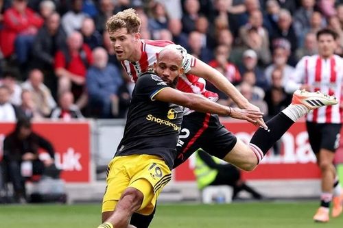 Trọng tài thừa nhận MU mất oan cơ hội ngược dòng trước Brentford
