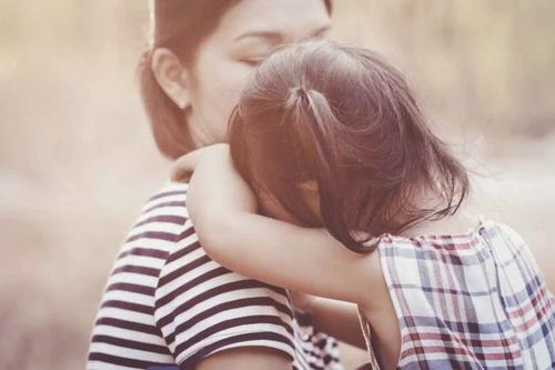 Góc nhìn mới về hạnh phúc của cha mẹ đơn thân