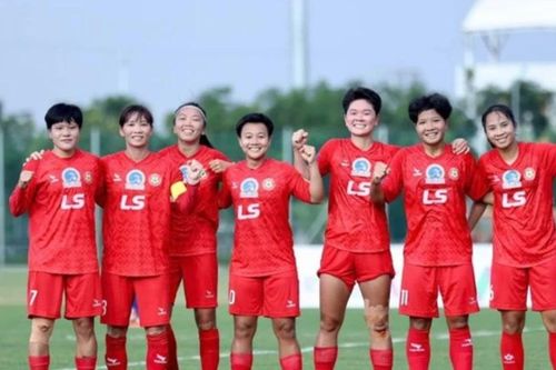Giải bóng đá nữ VĐQG: Huỳnh Như tỏa sáng, TP.HCM I vững ngôi đầu