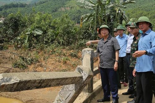 Phó Thủ tướng Trần Hồng Hà kiểm tra phòng chống bão tại Lào Cai