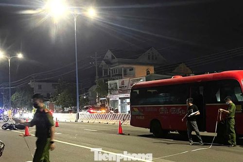 Tai nạn liên hoàn hy hữu trên đường ở TPHCM, 4 người thương vong