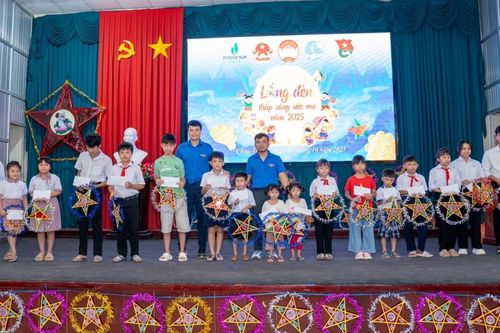 Đoàn Thanh niên PVPGB thắp sáng niềm vui Trung thu cho trẻ em nghèo tại Cần Thơ