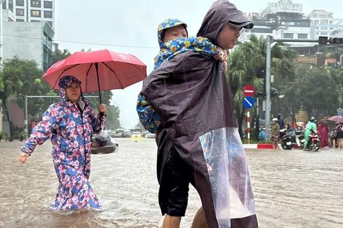 Ai cho học sinh nghỉ học?