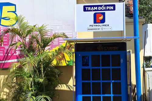 Đổi pin xe điện chỉ mất 2 phút, cuộc đua 'mở tủ' nóng lên từng ngày