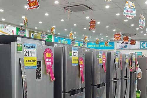 Tivi giảm giá tới hơn 35 triệu, tủ lạnh còn vài triệu