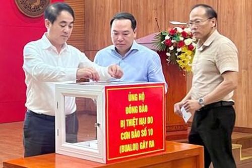 Khánh Hòa phát động ủng hộ đồng bào bị ảnh hưởng do bão số 10