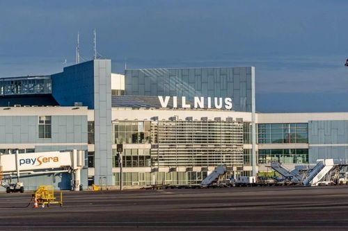 Sân bay Vilnius của Litva tạm ngừng hoạt động do các vật thể bay khả nghi