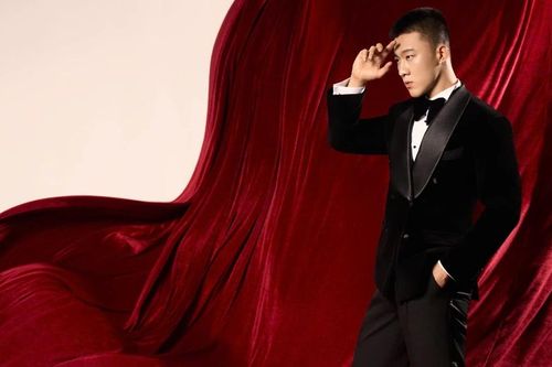 Đoàn Công Vinh gặp sự cố sức khỏe ngay trước giờ chung kết Mister Global 2025