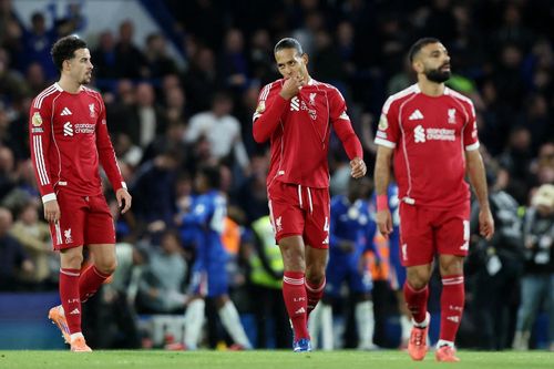 Vòng 7 Ngoại hạng Anh: Liverpool bị chiếm ngôi đầu
