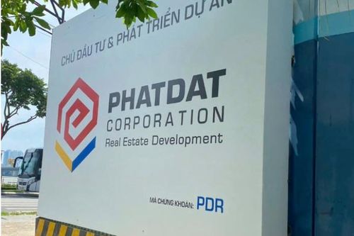 Thông tin CEO Phát Đạt bị tạm hoãn xuất cảnh gây hoang mang cho hơn 56.000 nhà đầu tư