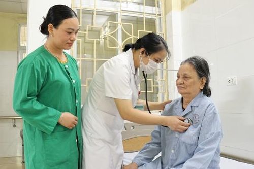 Già hóa dân số và bài toán chăm sóc sức khỏe người cao tuổi
