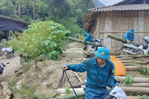 Xã Bản Liền: Hỗ trợ di dời 3 hộ dân ra khỏi khu vực nguy hiểm