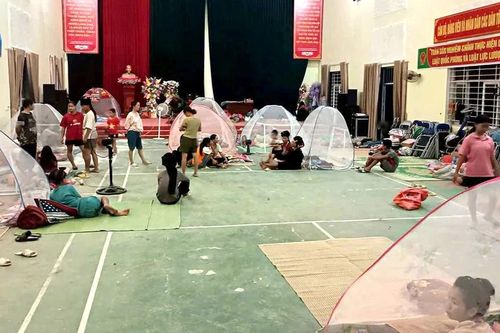 Chiềng Ken di chuyển hơn 300 nhân khẩu để tránh hoàn lưu bão số 11