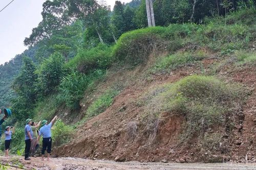 Khẩn trương khắc phục sạt lở, chủ động ứng phó hoàn lưu bão số 11