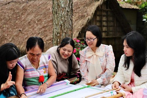 Từ giảng đường đến bảo tàng nuôi dưỡng văn hóa