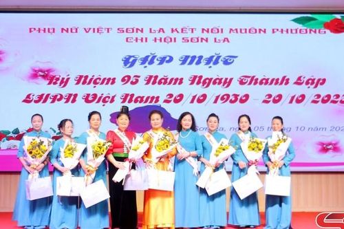 Gặp mặt kỷ niệm 95 năm Ngày thành lập Liên hiệp Phụ nữ Việt Nam (20/10/1930 - 20/10/2025)