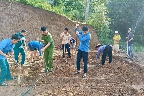 Công an Thanh Hóa chung tay xóa nhà tạm, nhà dột nát