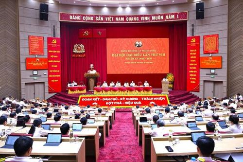 Đại hội đại biểu Đảng bộ Công an Trung ương lần thứ VIII thảo luận tại hội trường
