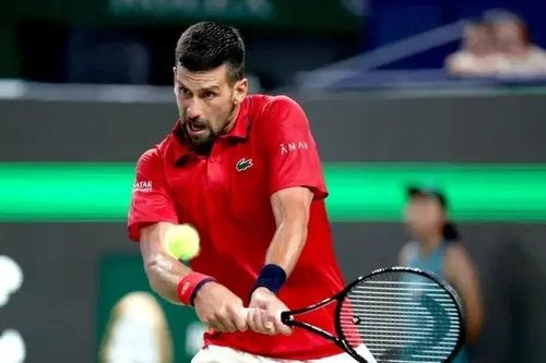 Novak Djokovic thẳng tiến vào vòng 4 Thượng Hải Masters