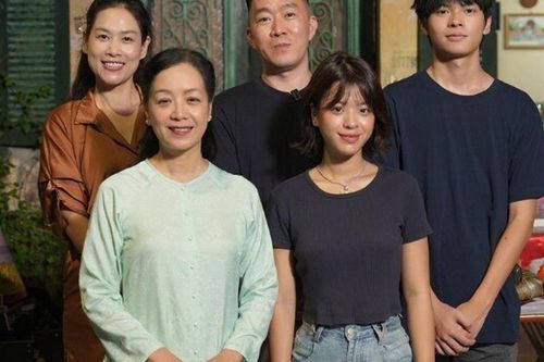 NSND Trần Lực khoe con trai '17 tuổi bẻ gãy sừng trâu', Bờm lần đầu đóng phim phải gọi điện 'cầu cứu' bố