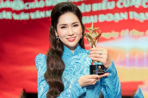 'Hoa hậu cải lương' vừa được vinh danh nghệ sĩ tiêu biểu toàn quốc là ai?