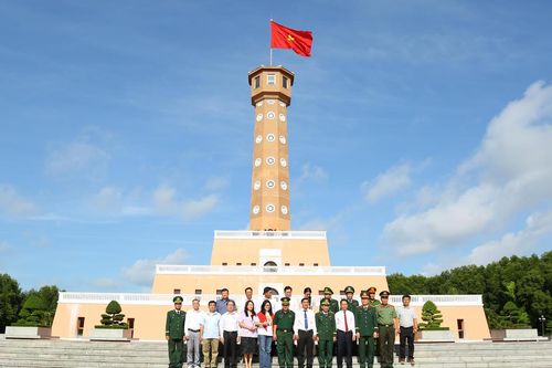 'Tự hào Tổ quốc tôi' – Gắn kết quân dân, khơi dậy lòng yêu nước nơi cực Nam Tổ quốc
