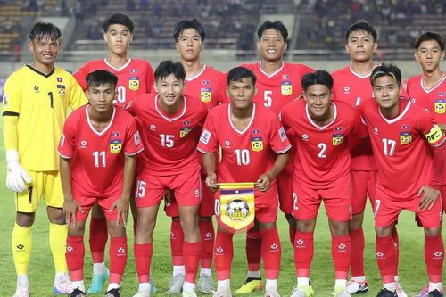 Lào triệu tập cầu thủ trẻ gốc Việt và ngôi sao ở Thai League đấu Malaysia