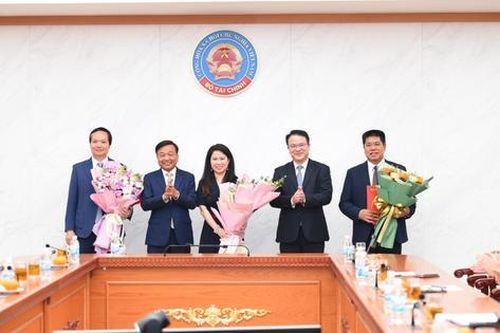Bộ Tài chính kiện toàn đội ngũ lãnh đạo chủ chốt 3 đơn vị quan trọng