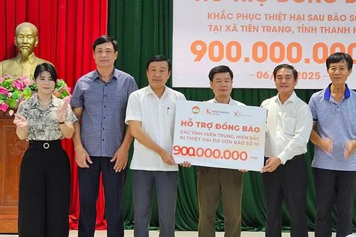 'Từ tâm' đến với đồng bào vùng thiên tai ở Thanh Hóa
