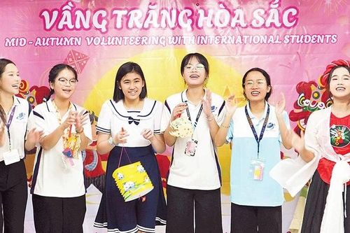 Sẻ chia niềm vui với cộng đồng