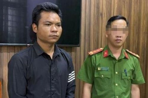 Bắt tạm giam 'yêu râu xanh'