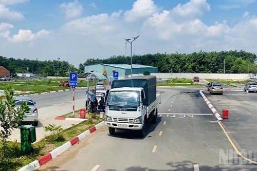 Bộ Xây dựng đề xuất bãi bỏ hàng loạt điều kiện trong đào tạo lái xe