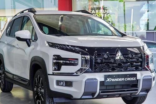 Cuộc đua giảm giá ô tô tiếp tục nóng sau tháng Ngâu