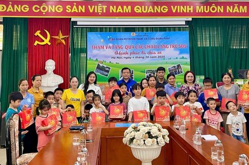 Công đoàn Petrovietnam và Công đoàn PVEP mang Trung thu yêu thương đến Làng trẻ em SOS Hà Nội