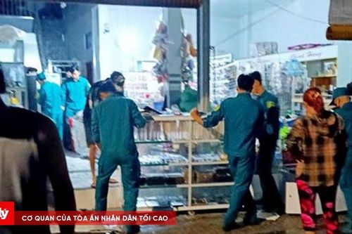 Cháy lớn lúc nửa đêm, thiêu rụi 7 căn nhà