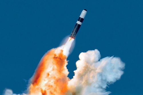 Tên lửa Trident II D5 tầm bắn 12.000km, tốc độ Mach 15, 'xuyên thủng mọi lá chắn phòng thủ'