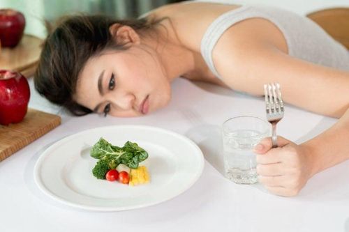 Không ăn cơm để giảm cân: Sự thật phía sau trào lưu cắt tinh bột
