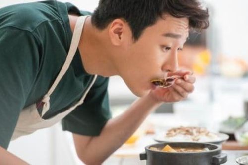 Những ông bố ở nhà – Lựa chọn hay áp lực?