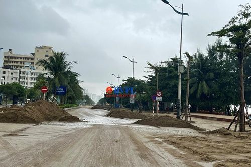 Thanh Hóa: Hàng vạn mét khối cát được hoàn trả lại bãi biển sau bão số 10