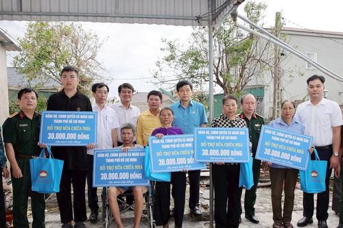 Thành phố Hồ Chí Minh hỗ trợ Nghệ An 7 tỷ đồng khắc phục hậu quả bão số 10