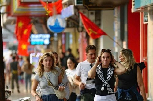 Hơn 15,4 triệu lượt khách quốc tế chọn khám phá Việt Nam sau 9 tháng
