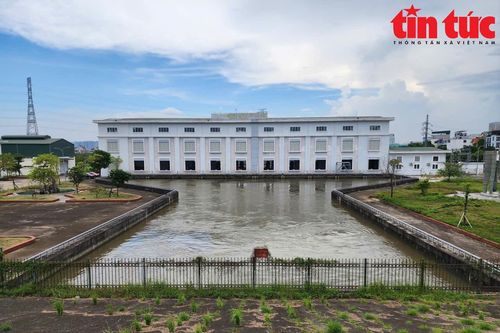 Nghịch lý Hà Nội ngập trắng sau mưa bão, trạm bơm nghìn tỷ vẫn 'khát nước'