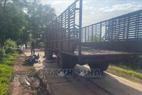 Khuyến cáo an toàn khi điều khiển xe máy cày kéo theo rơ-moóc