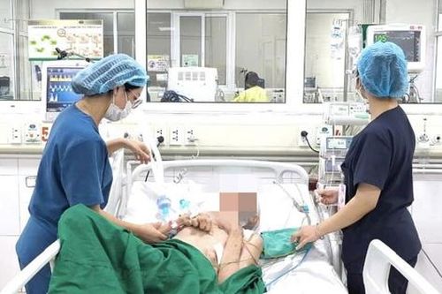Cụ ông 90 tuổi ngừng tim vì nghẹn cơm