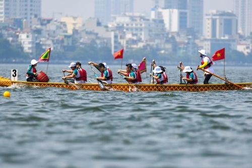 Giải bơi chải thuyền rồng - ván SUP Hà Nội mở rộng năm 2025 tại Hồ Tây